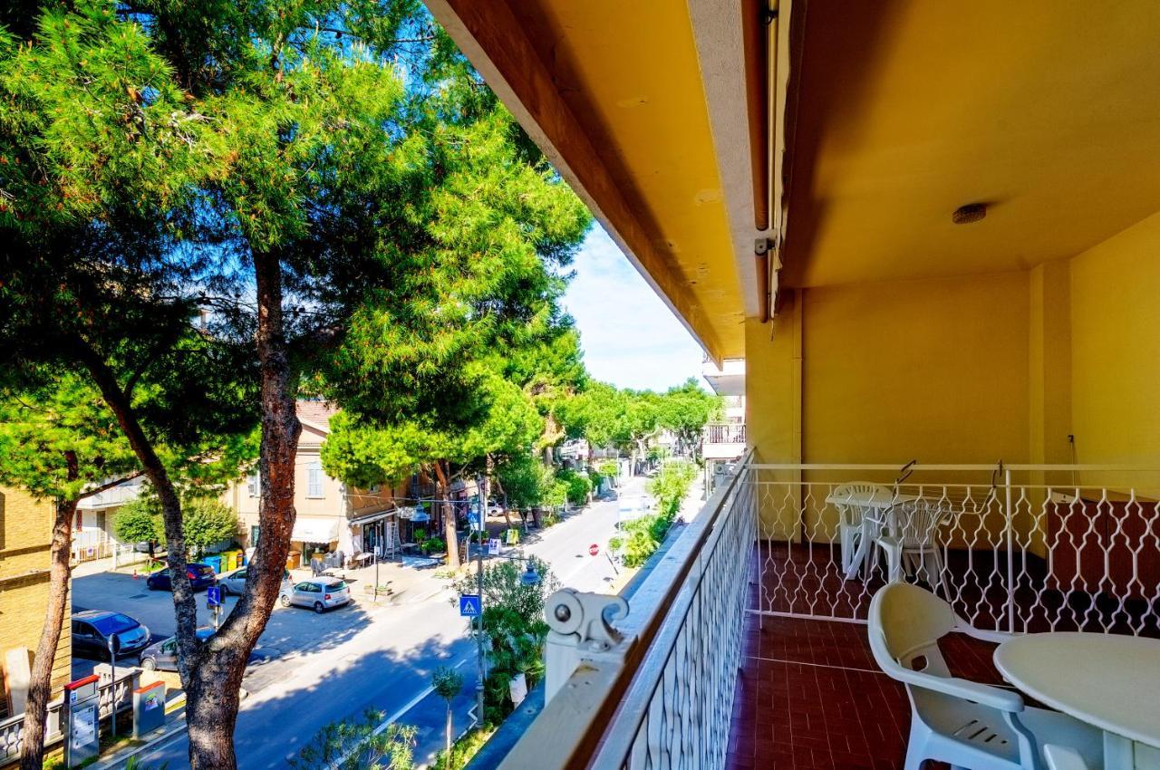 Hotel Miramare - Silvi Marina Buitenkant foto