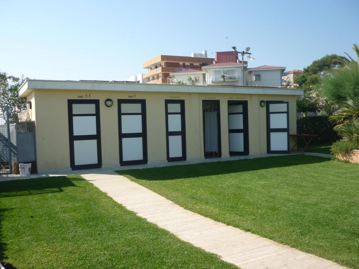 Hotel Miramare - Silvi Marina Buitenkant foto