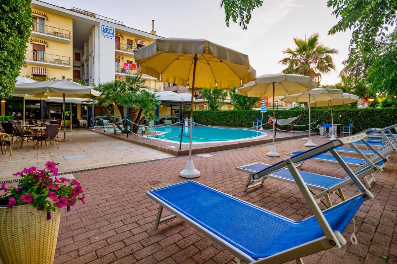 Hotel Miramare - Silvi Marina Buitenkant foto